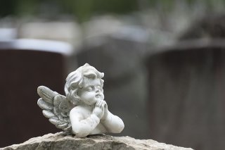 Les maladies cardiovasculaires et les cancers restent les raisons principales des décès en Suisse. (image symbolique) KEYSTONE/GEORGIOS KEFALAS